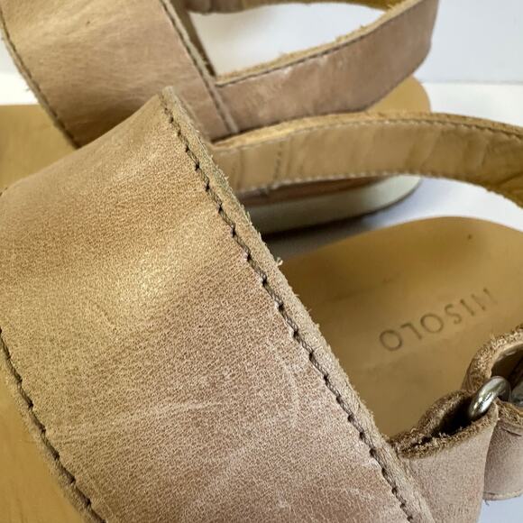 Nisolo Go-To Flatform Sandal in Almond Ankle Strap Size 9.5 Hook & Loop close - Picture 4 of 16